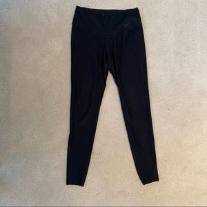 Women’s Nike Dri Fit black leggings size small excellent condition